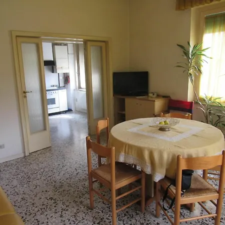 With 3 Bedrooms In - 50 M From The * Pescara